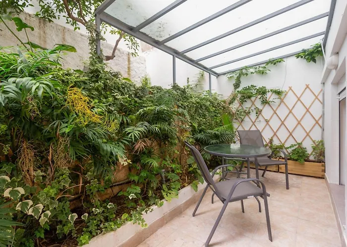 Newly Fully Renovated Studio